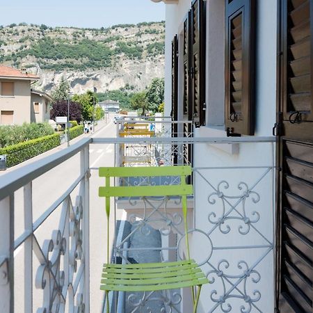 Nirvana Apartments Torbole Sul Garda Exterior foto