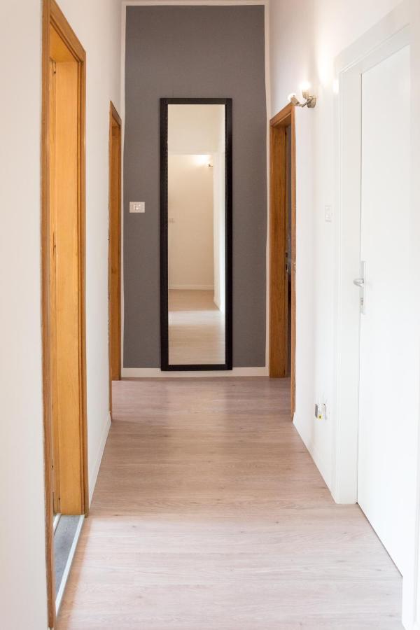 Nirvana Apartments Torbole Sul Garda Exterior foto